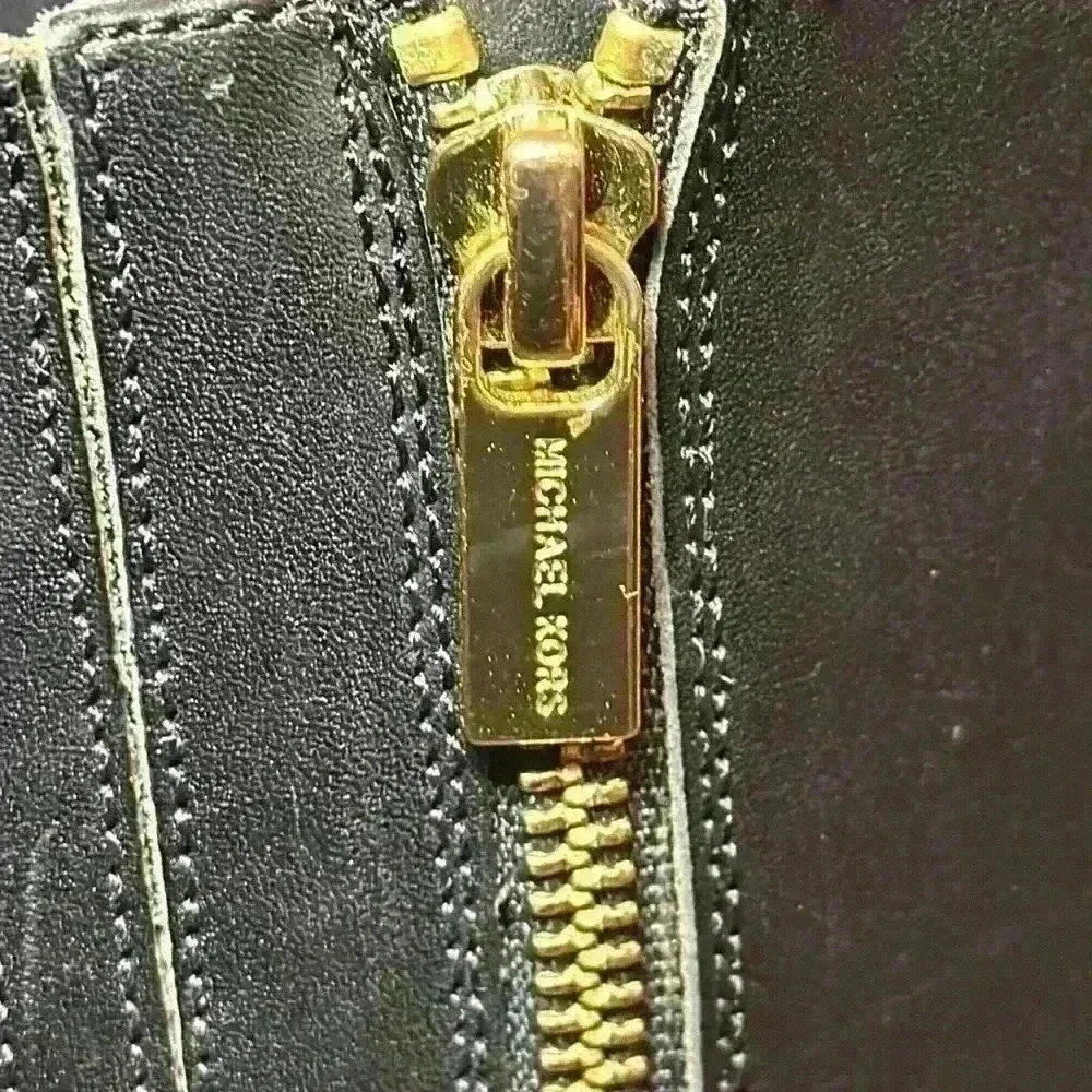 Michael Kors Women's Bryce Tall Boot Black Leather Zip Up Riding Boots Size 10. - Picture 6 of 14